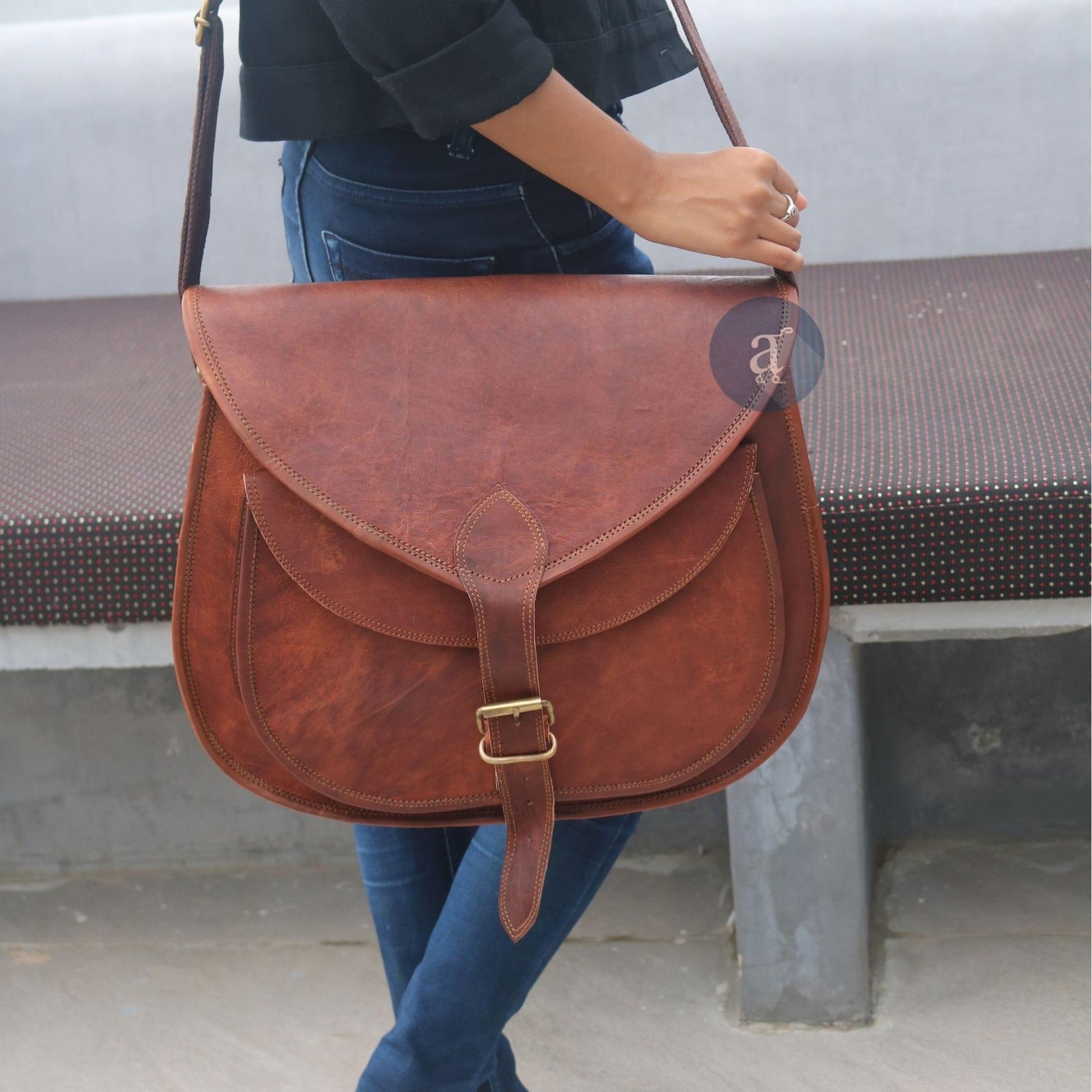 Néonoé Leather Shoulder Crossbody Bag