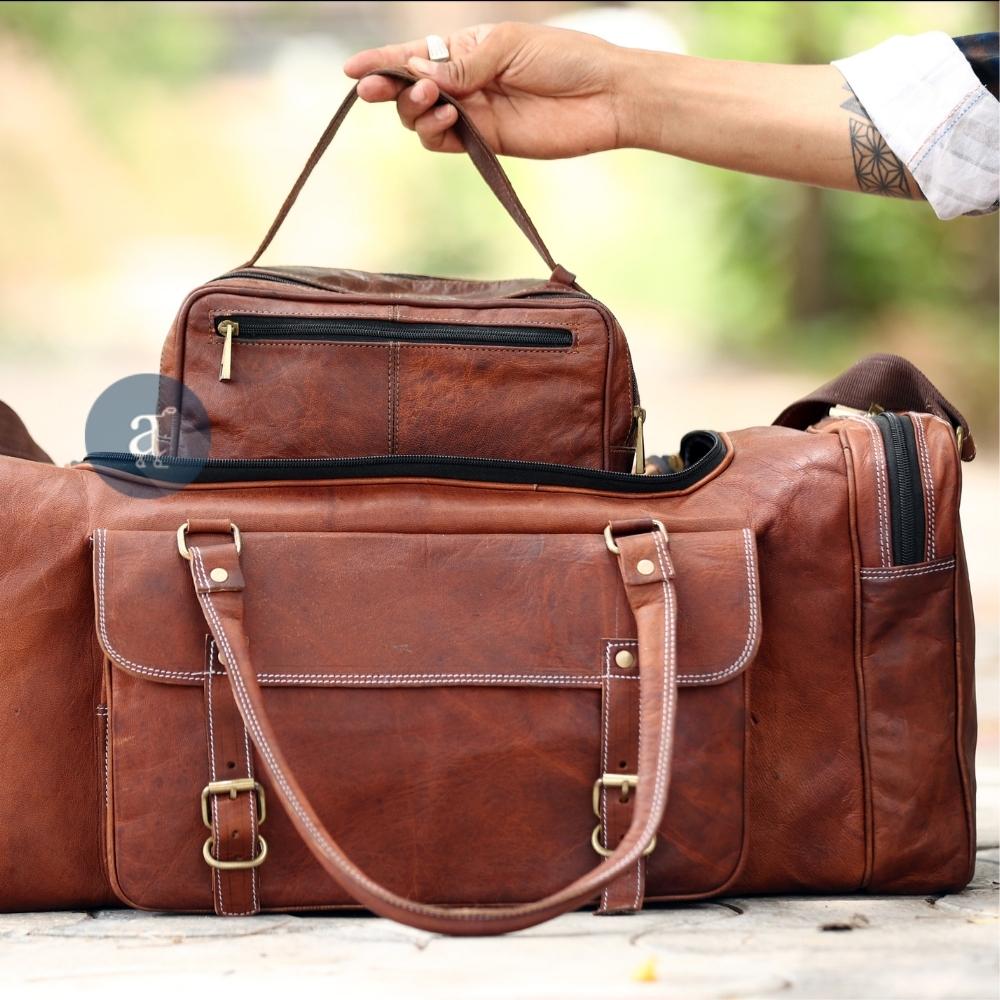 Leather Travel Toiletry Bag Can be Kept in Duffle