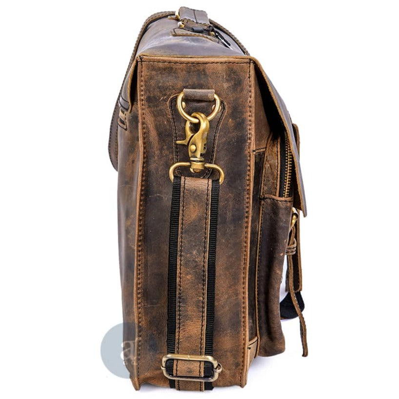 Anuent 13 Leather Messenger Bag review - A scrappy little bag for